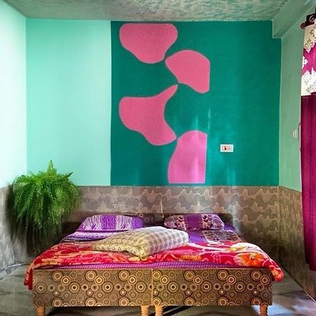 Nucleus Guest House Касоль Экстерьер фото